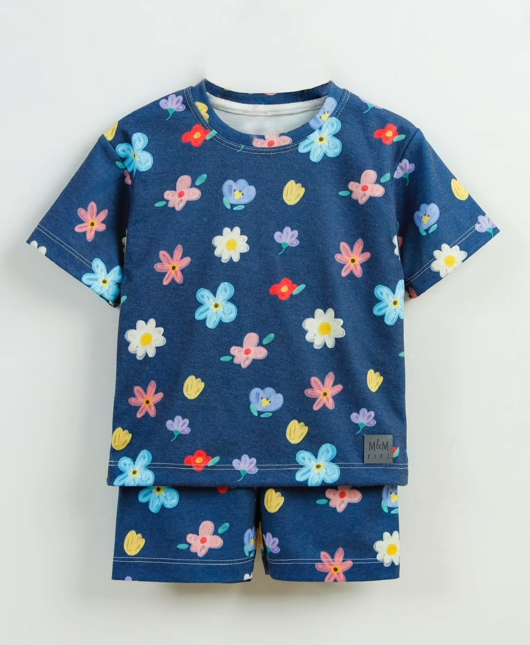 ست تیشرت شلوارک طرح فلاور