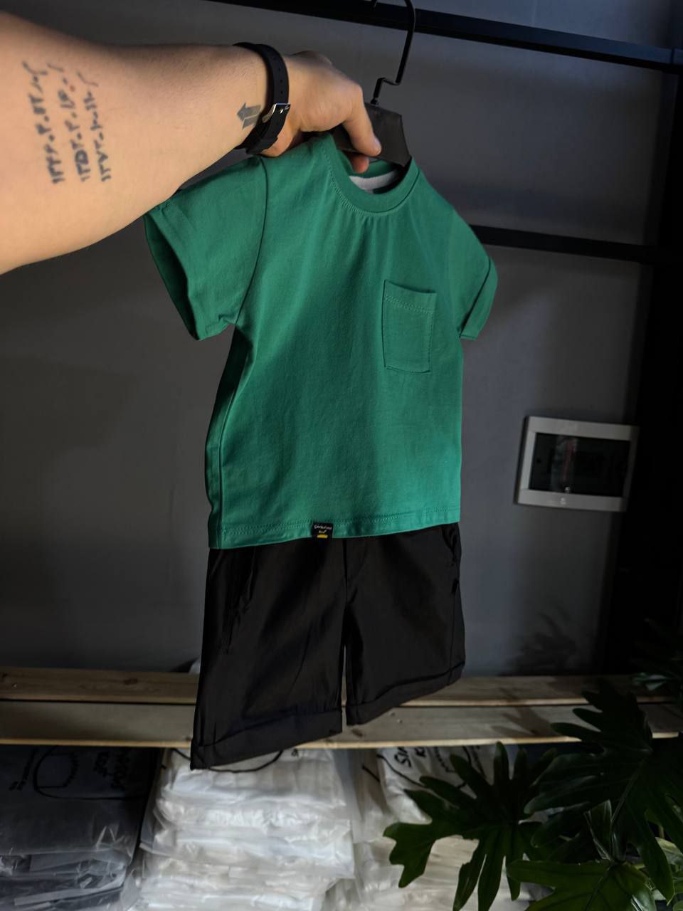 تیشرت تک جیب سبز